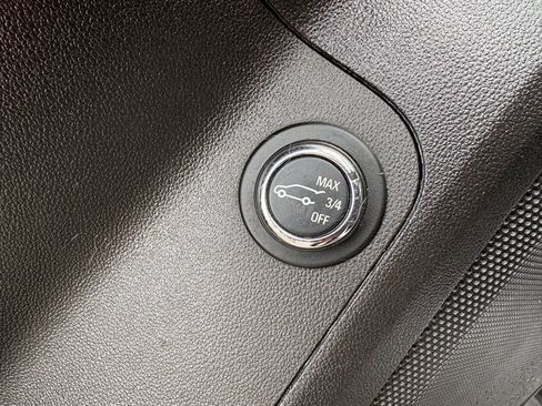 Used 2018 GMC Acadia SLE image 22