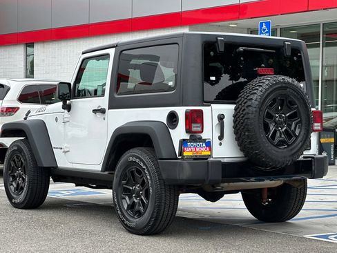 Used 2018 Jeep Wrangler Sport AWD/4WD image 6