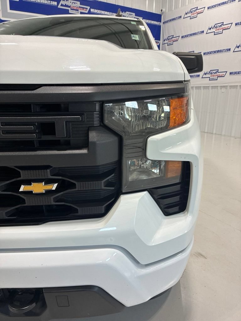 Used 2022 Chevrolet Silverado 1500 Custom RWD image 12