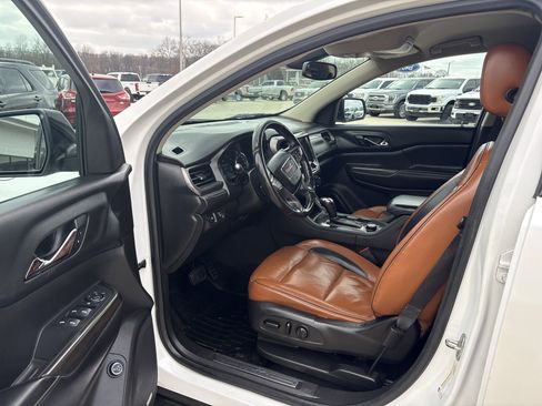 Used 2017 GMC Acadia SLT image 10