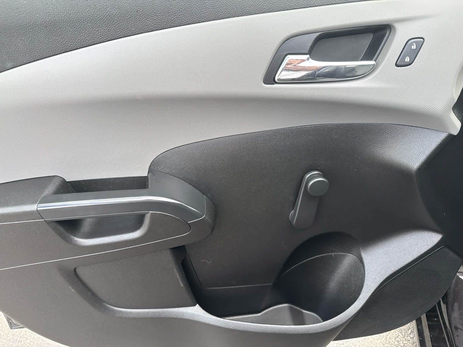 Used 2014 Chevrolet Sonic LS FWD image 10