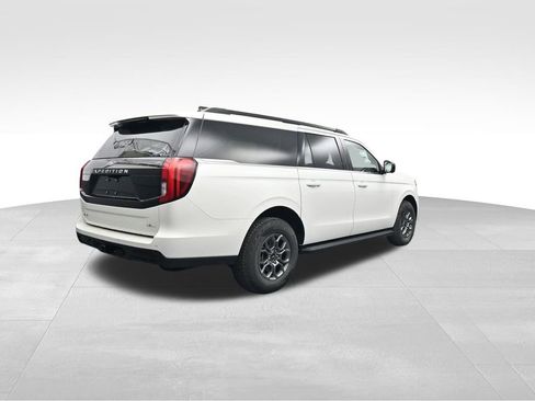New 2025 Ford Expedition Max Active image 7