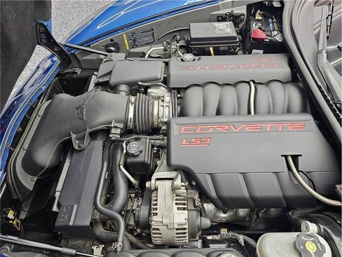 Used 2009 Chevrolet Corvette Coupe w/ Preferred Equipment Group RWD image 14