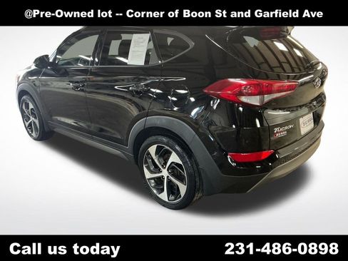 Used 2016 Hyundai Tucson Sport AWD/4WD image 3
