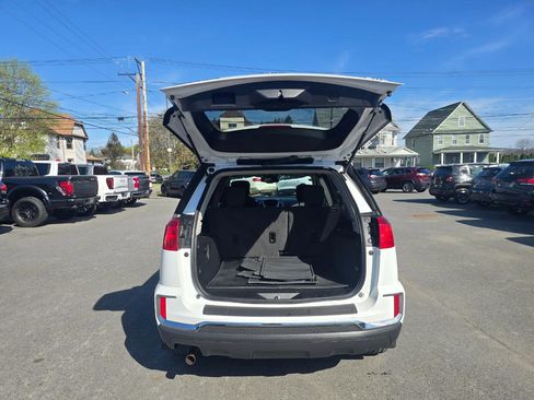 Used 2017 GMC Terrain SLE w/ Convenience Package image 18