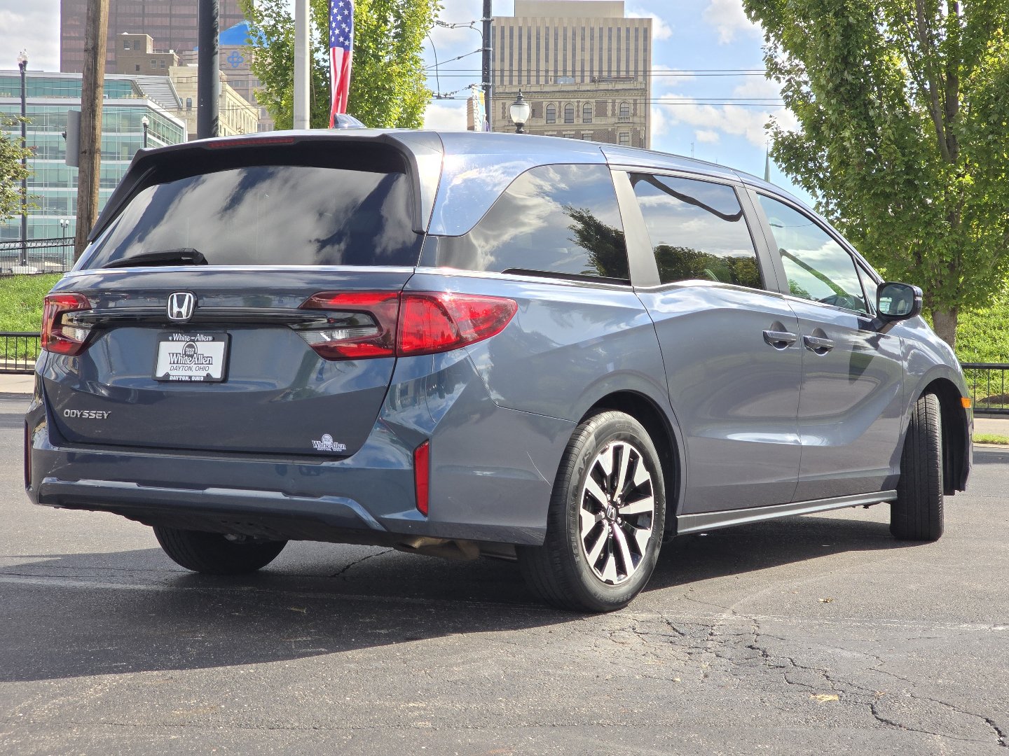 Used 2025 Honda Odyssey EX-L image 27