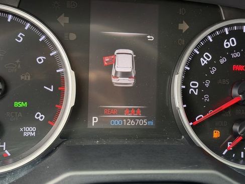 Used 2021 Toyota RAV4 XLE FWD image 14