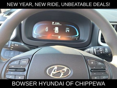 New 2026 Hyundai Venue SE image 11