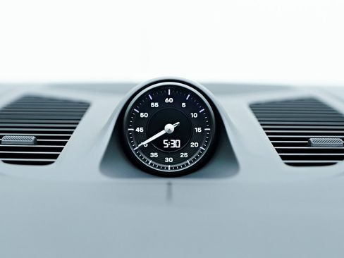 Used 2025 Porsche Cayenne GTS image 88