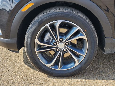 Used 2022 Buick Encore GX Select image 10