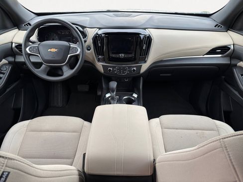 Used 2023 Chevrolet Traverse LS w/ Safety Package image 3