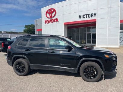 Used 2023 Jeep Cherokee Altitude Lux
