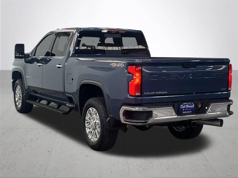 Used 2025 Chevrolet Silverado 3500 LTZ w/ LTZ Convenience Package AWD/4WD image 12