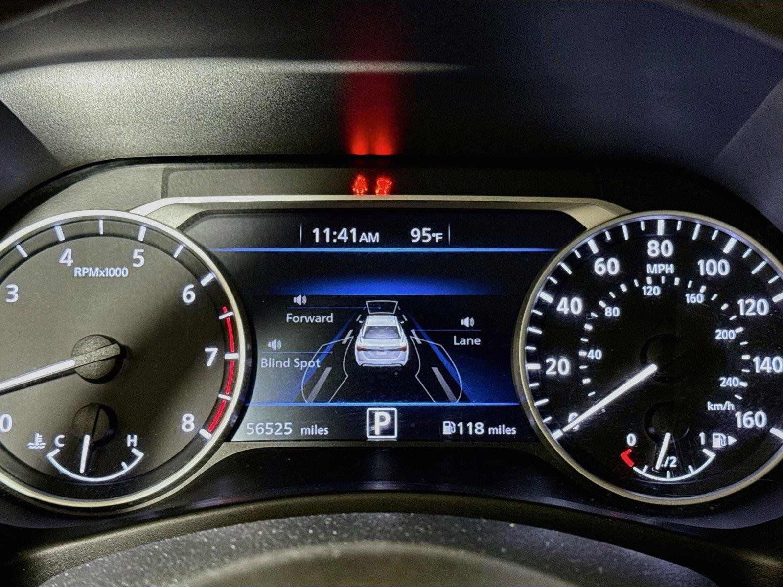 Used 2024 Nissan Sentra SV FWD image 10