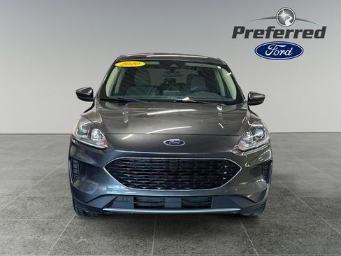Used 2020 Ford Escape SE image 11
