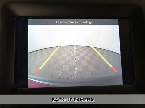 Used 2019 Jeep Cherokee Latitude Plus w/ Cold Weather Group image 3