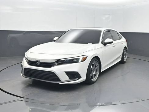 Used 2023 Honda Civic Touring image 1