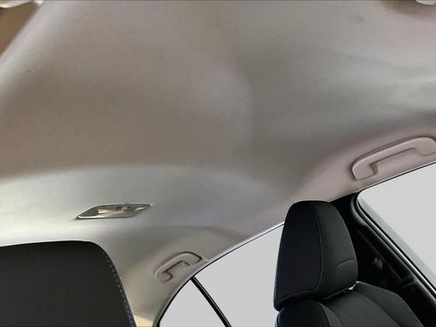 Used 2020 Toyota Corolla LE FWD image 14