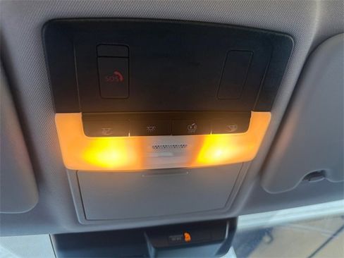 Used 2024 Mitsubishi Outlander SE image 23