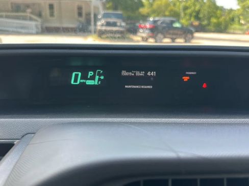 Used 2013 Toyota Prius C Two FWD image 32