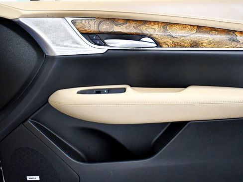 Used 2021 Cadillac XT5 Sportv w/ Platinum Package image 49