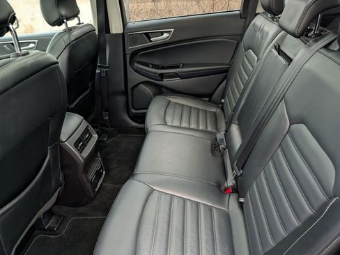 Used 2018 Ford Edge SEL w/ Equipment Group 201A image 22