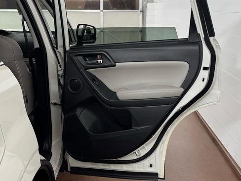 Used 2018 Subaru Forester 2.5i Limited image 39