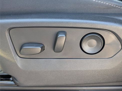 Certified 2023 Chevrolet Silverado 1500 LT image 19