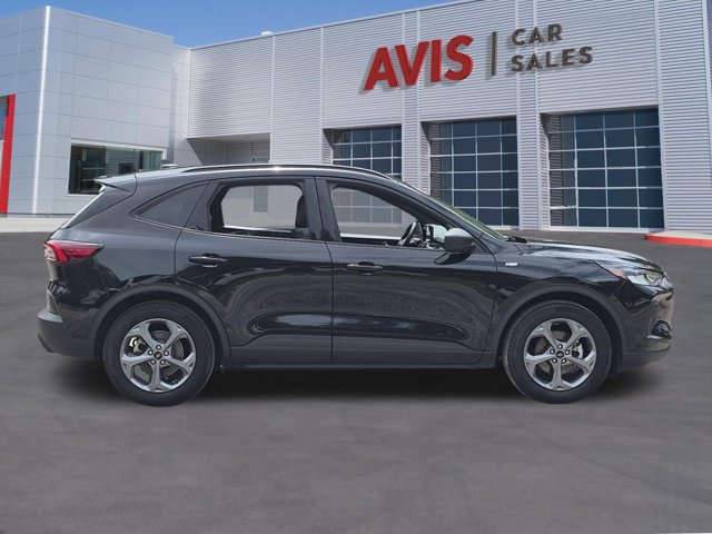 Used 2025 Ford Escape ST-Line FWD image 5