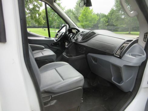 Used 2019 Ford Transit 250 148 Medium Roof RWD image 33