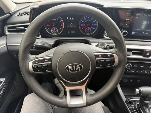 Used 2021 Kia K5 LXS FWD image 12