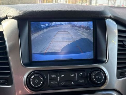 Used 2018 Chevrolet Tahoe LT image 31