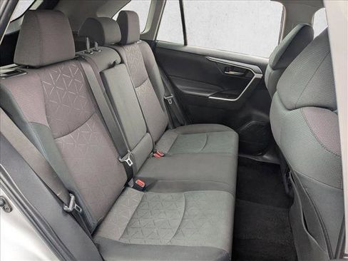 Used 2024 Toyota RAV4 XLE image 19