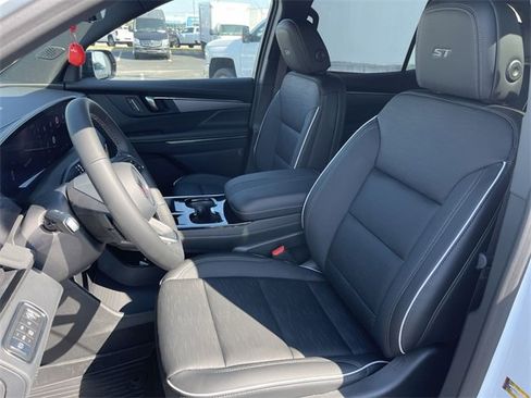 New 2026 Buick Enclave Sport Touring w/ Power Package image 11