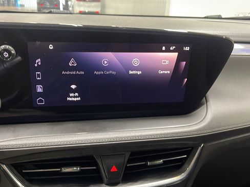 Used 2024 Buick Encore GX Preferred w/ Advanced Technology Package FWD image 8