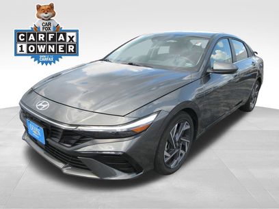 Used 2025 Hyundai Elantra SEL