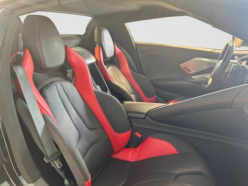 Used 2023 Chevrolet Corvette Stingray Premium Conv w/ Z51 Performance Package RWD image 19