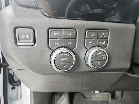 New 2026 GMC Sierra 1500 SLT w/ SLT Premium Plus Package image 29