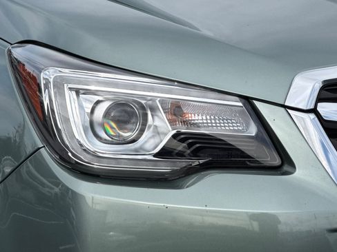 Used 2018 Subaru Forester 2.5i Touring w/ Popular Package #2 image 10