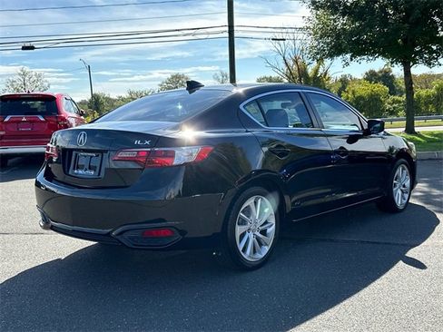 Certified 2018 Acura ILX image 4