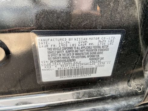 Used 2025 Nissan Versa SV image 28