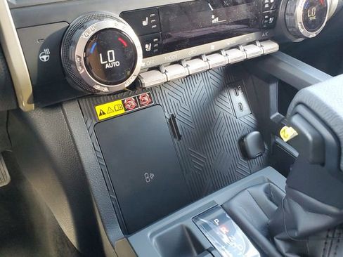New 2026 Toyota Tacoma TRD Off-Road AWD/4WD image 31