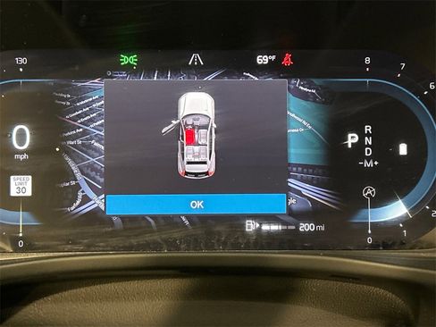 Certified 2023 Volvo XC40 B5 Plus w/ Protection Package image 15