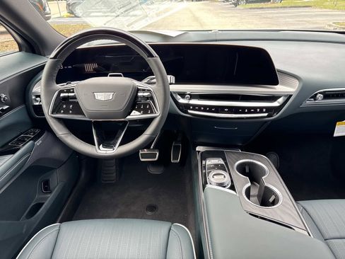 New 2026 Cadillac Lyriq Signature Sport w/ Nappa Leather Package image 18