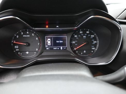 Used 2023 Chevrolet TrailBlazer LT w/ Convenience Package FWD image 4