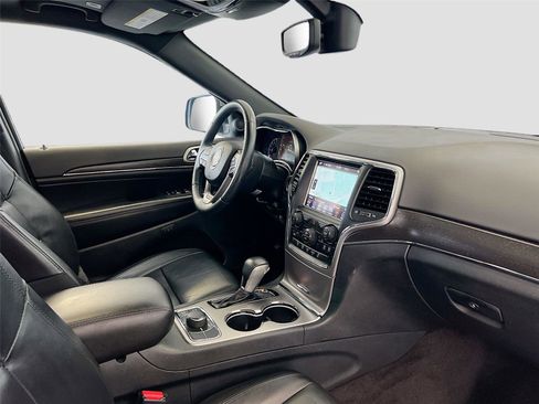 Used 2018 Jeep Grand Cherokee Limited AWD/4WD image 28