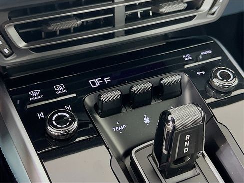 Certified 2024 Porsche 911 Carrera 4S image 18