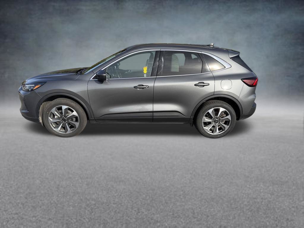 Certified 2025 Ford Escape Platinum AWD/4WD image 2