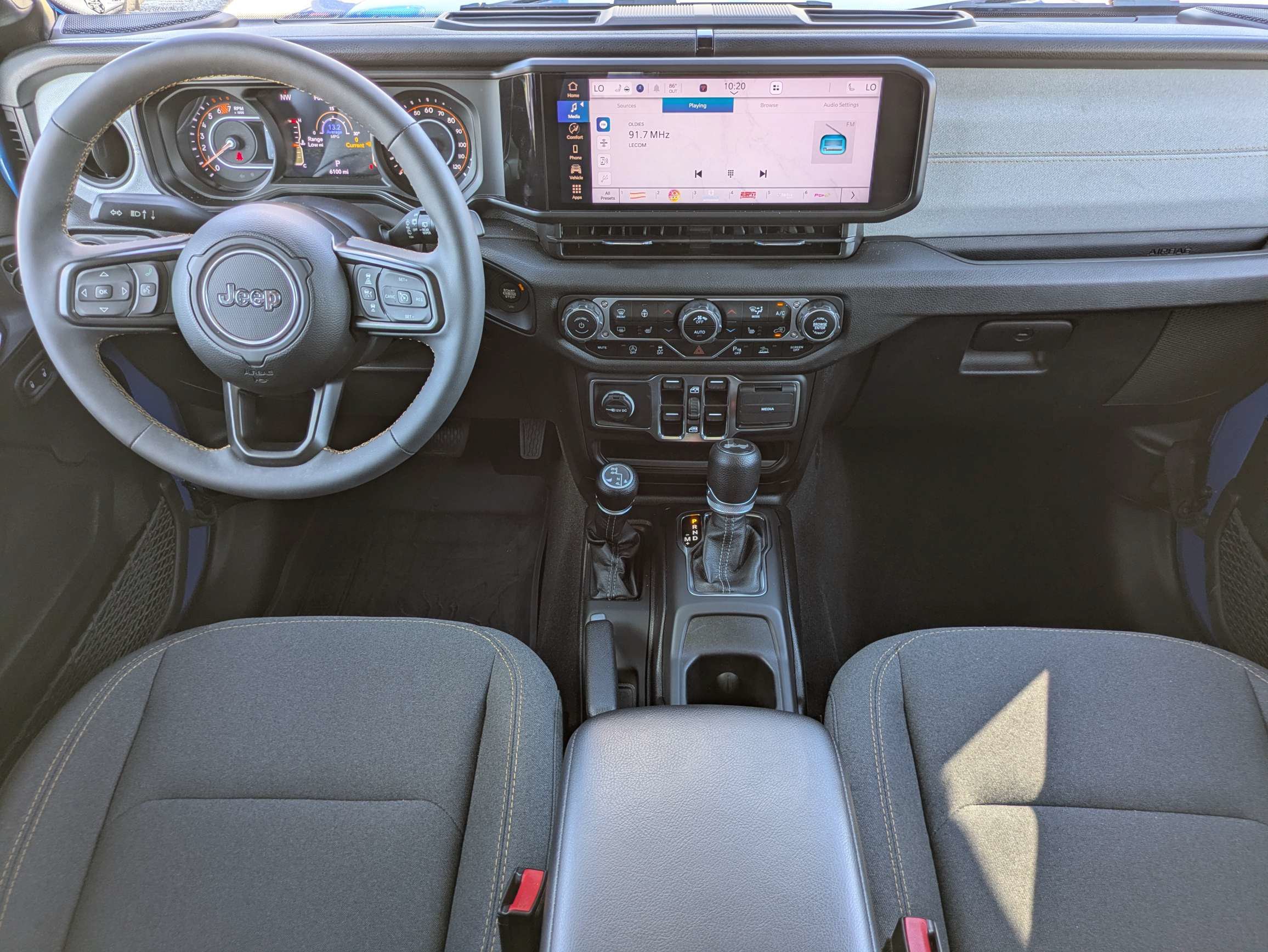 Used 2024 Jeep Wrangler Unlimited Sport AWD/4WD image 15