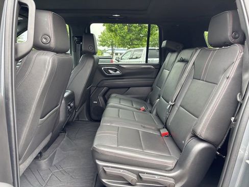Used 2022 Chevrolet Suburban RST w/ Luxury Package AWD/4WD image 13